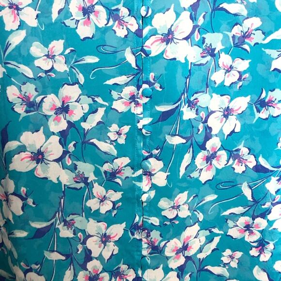 🌷5 for $25 Torrid Floral Chiffon Button Down Top - Picture 5 of 8